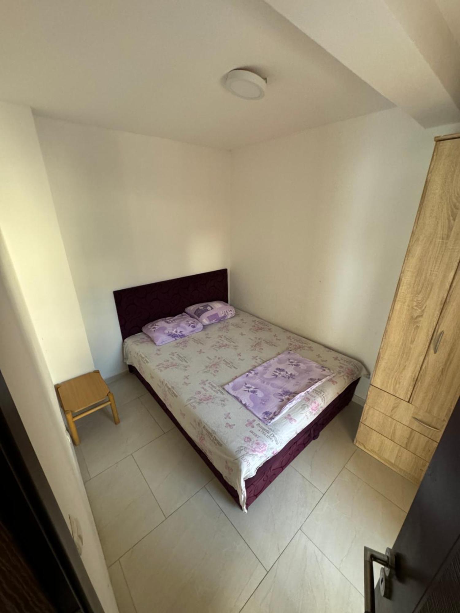 Apartment Perutovic Sutomore Ngoại thất bức ảnh